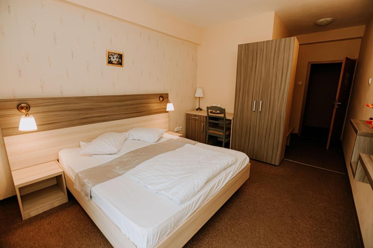 Guest House Lacul Linistit Moneasa Dış mekan fotoğraf